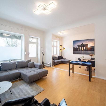 Massagesessel, King-Sized Bed, Billardtisch, 2 Couches Apartment Берлин Екстериор снимка