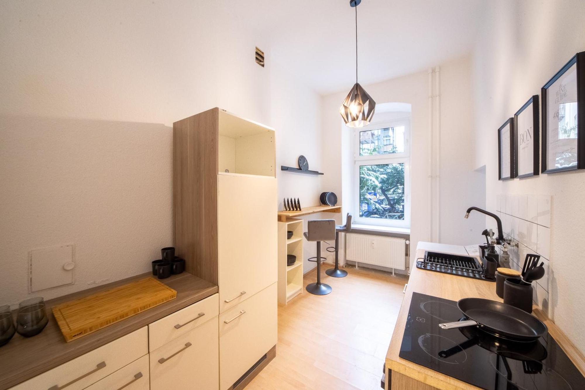 Massagesessel, King-Sized Bed, Billardtisch, 2 Couches Apartment Берлин Екстериор снимка